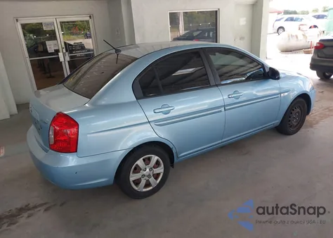 2007 Hyundai Accent Gls z USA, uszkodzony, nr VIN KMHCN46C77U148748